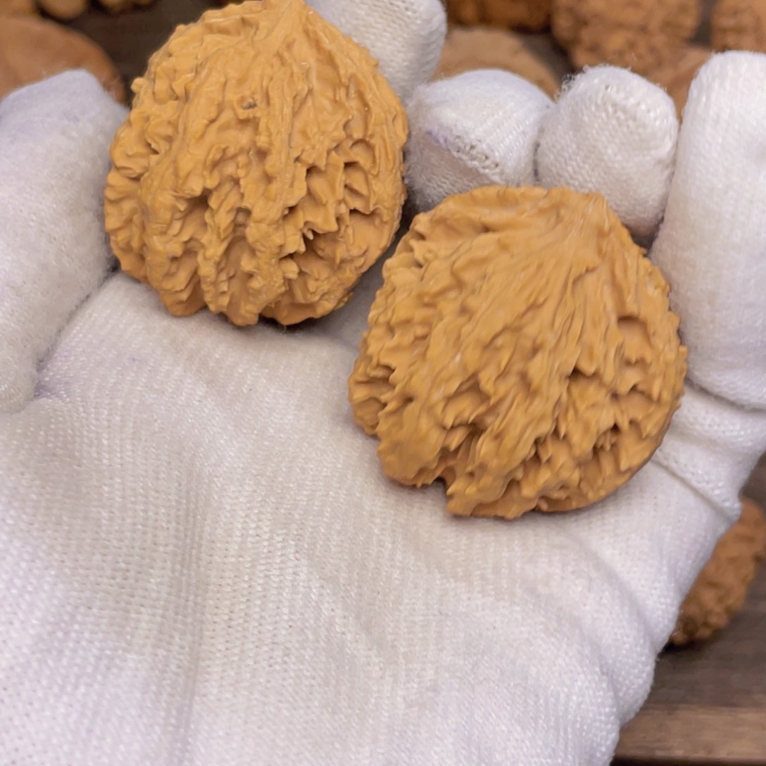 文玩核桃吊坠6 秦岭野生小众灯笼