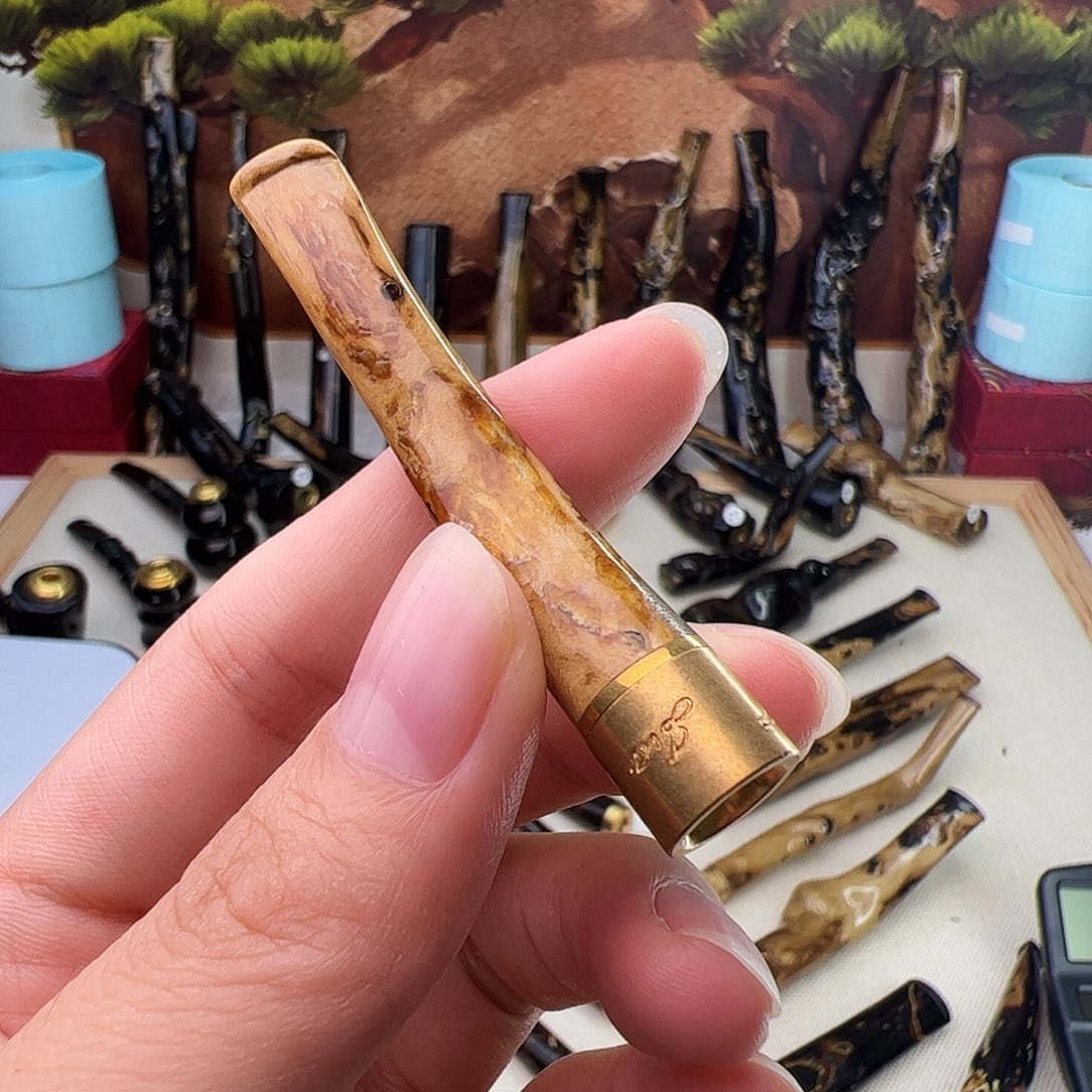  海小柳血柳光面烟嘴