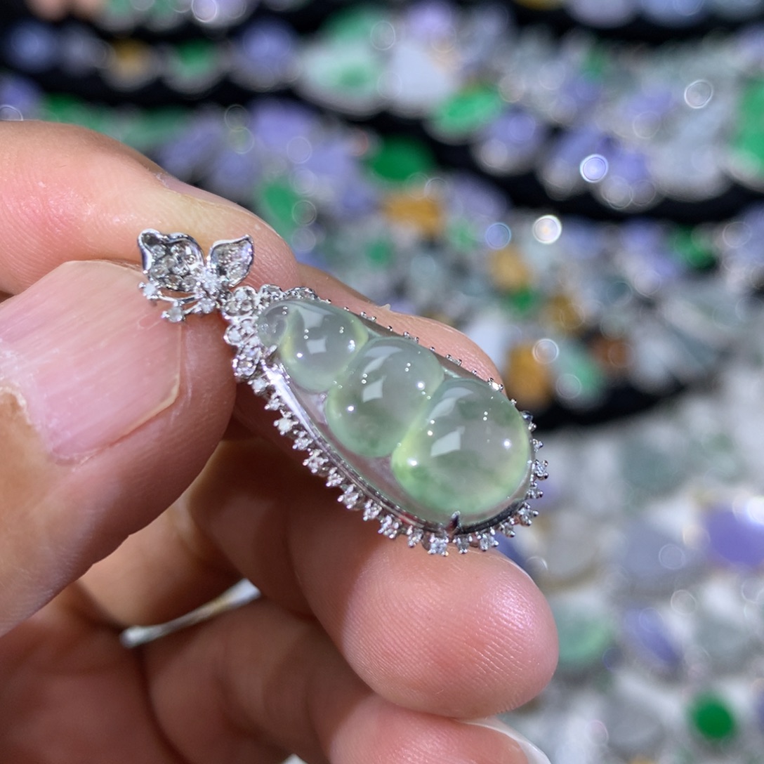 翡翠18K金镶嵌吊坠(不含链)