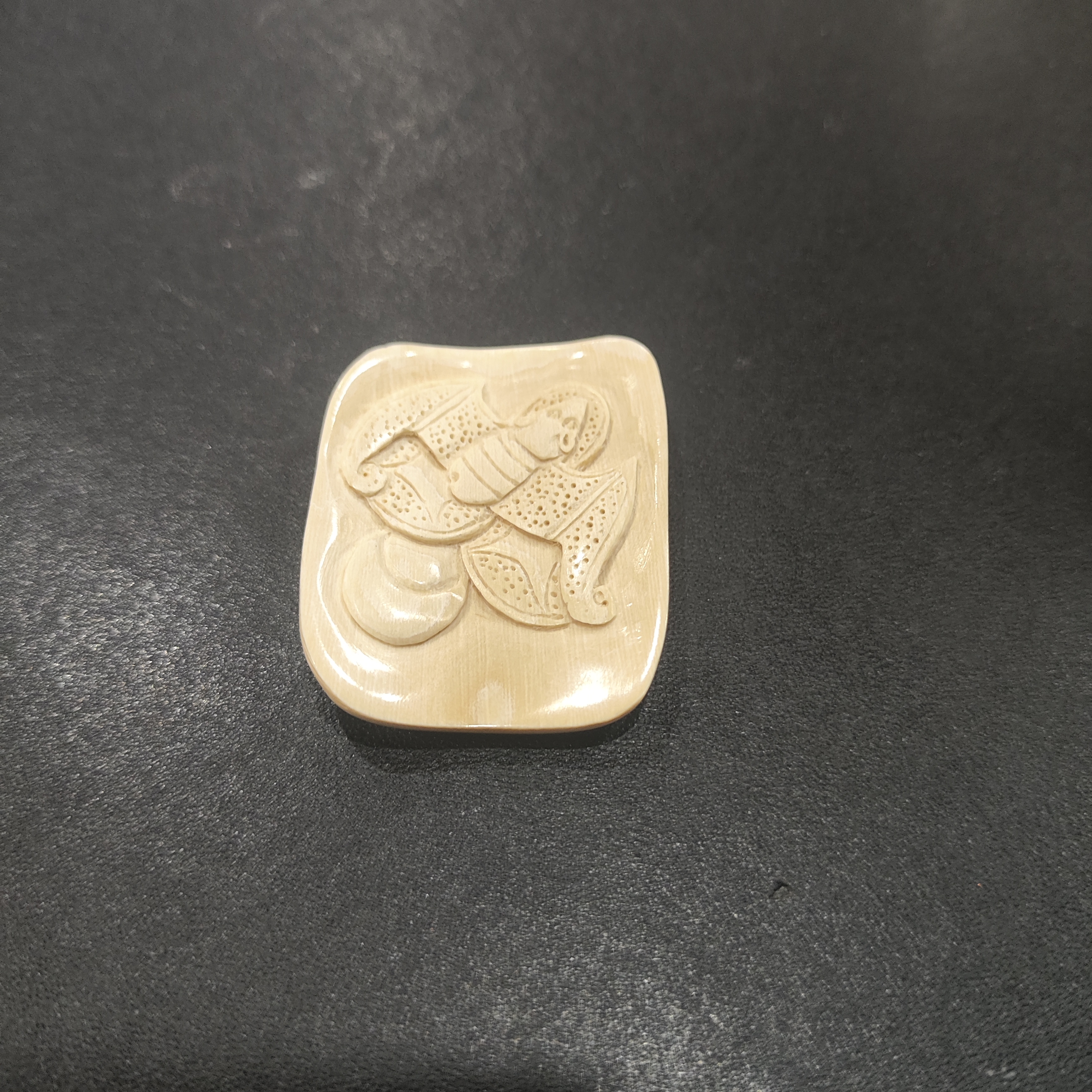 猛犸约6.6克雕刻件BC3382