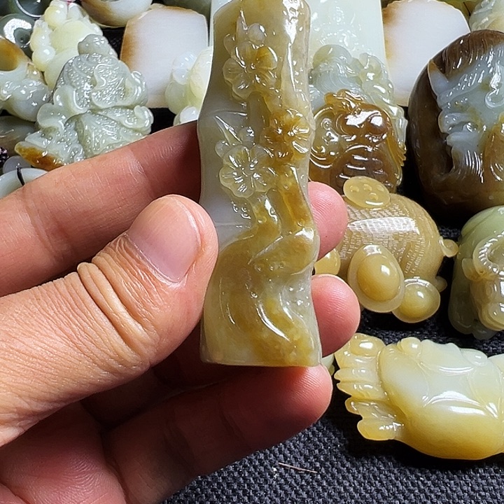 和田玉未镶嵌吊坠(不含链)