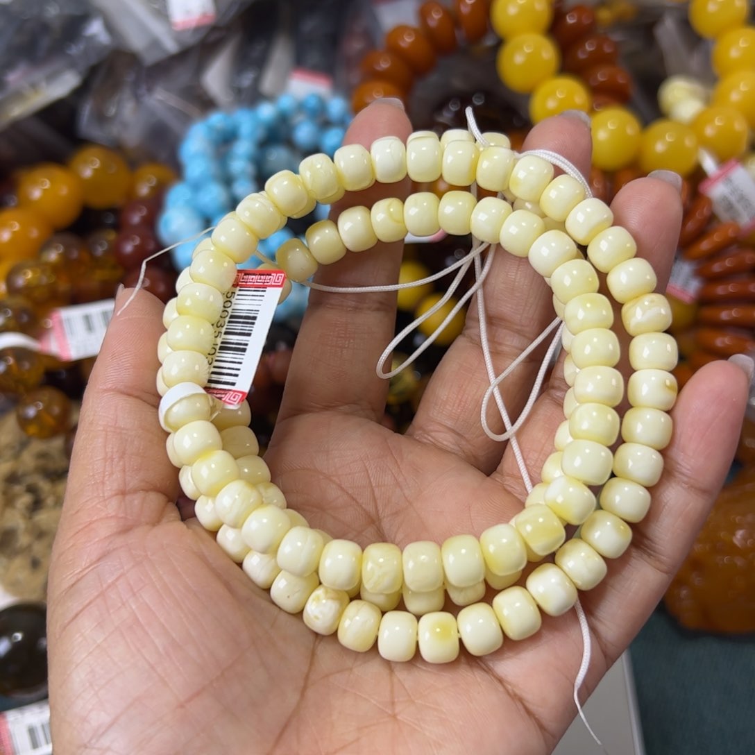 未镶嵌琥珀珠宝奇石1471