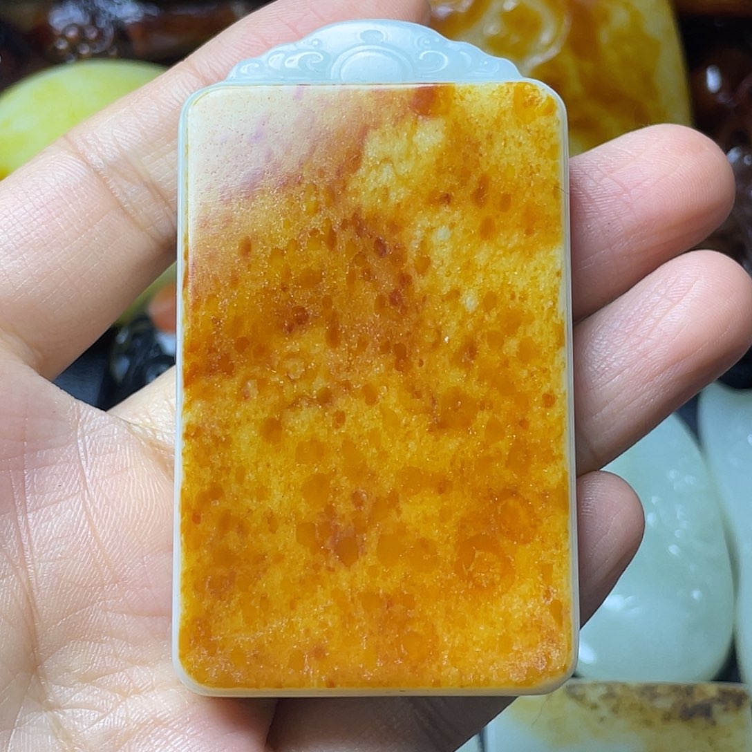 文***涛和田玉未镶嵌颈饰