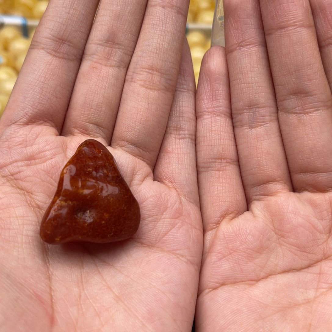 琥珀未镶嵌裸石蜜蜡原石静