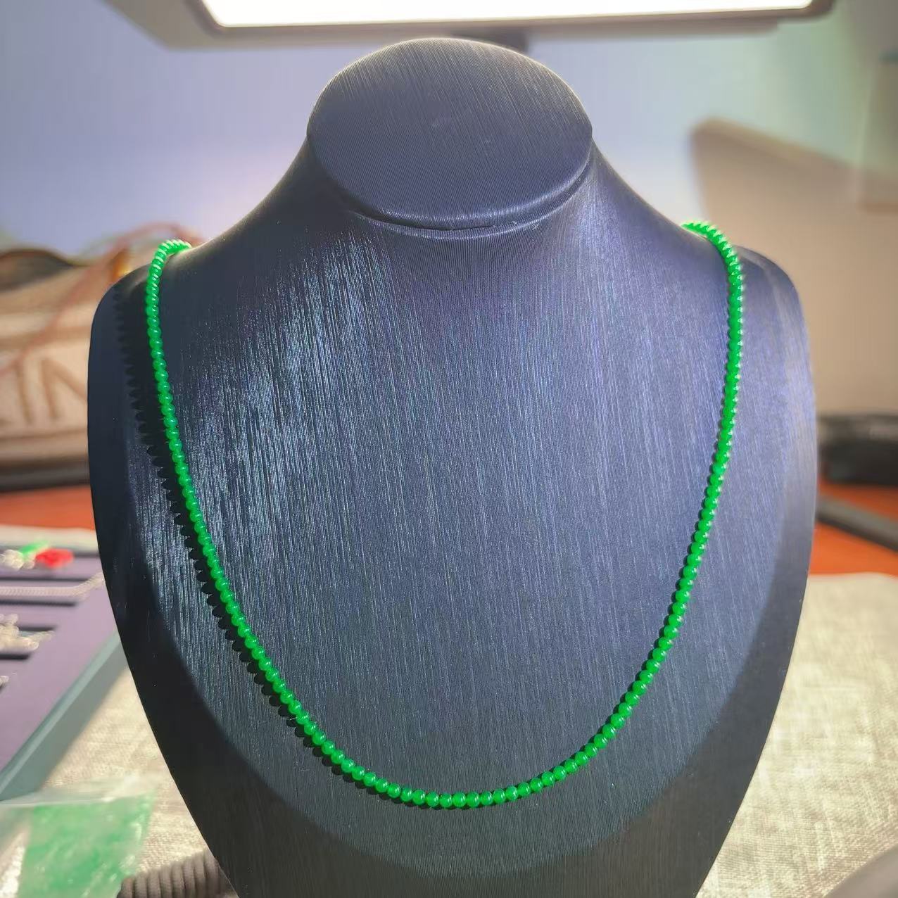 阳绿翡翠小米珠珠