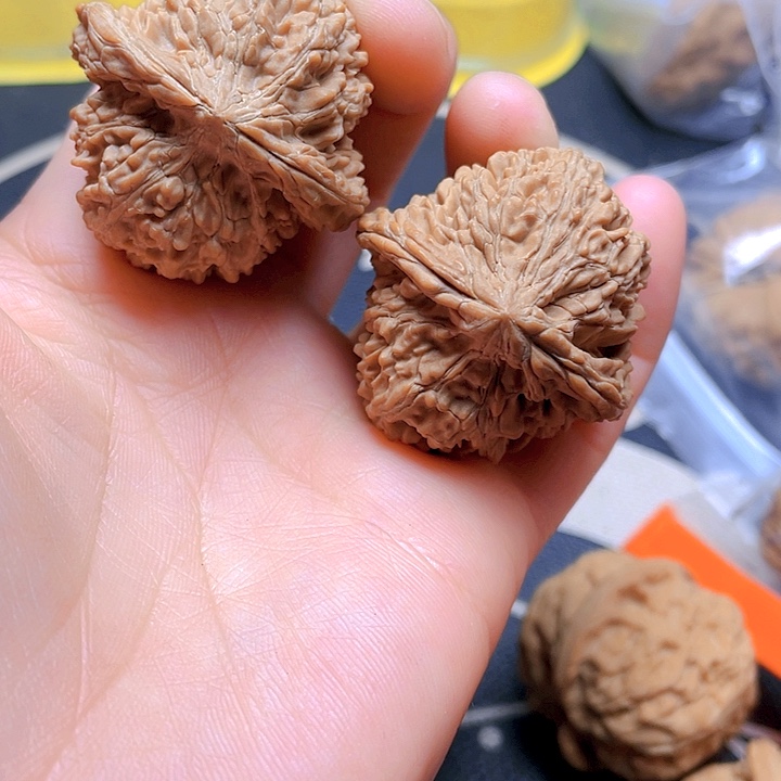 文玩核桃吊坠满天星