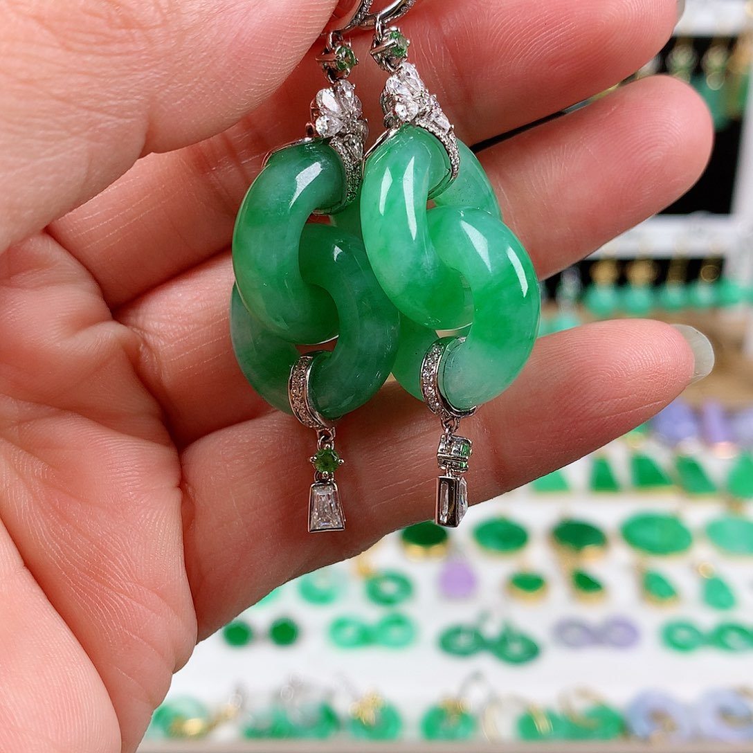 翡翠耳饰18K金镶嵌的