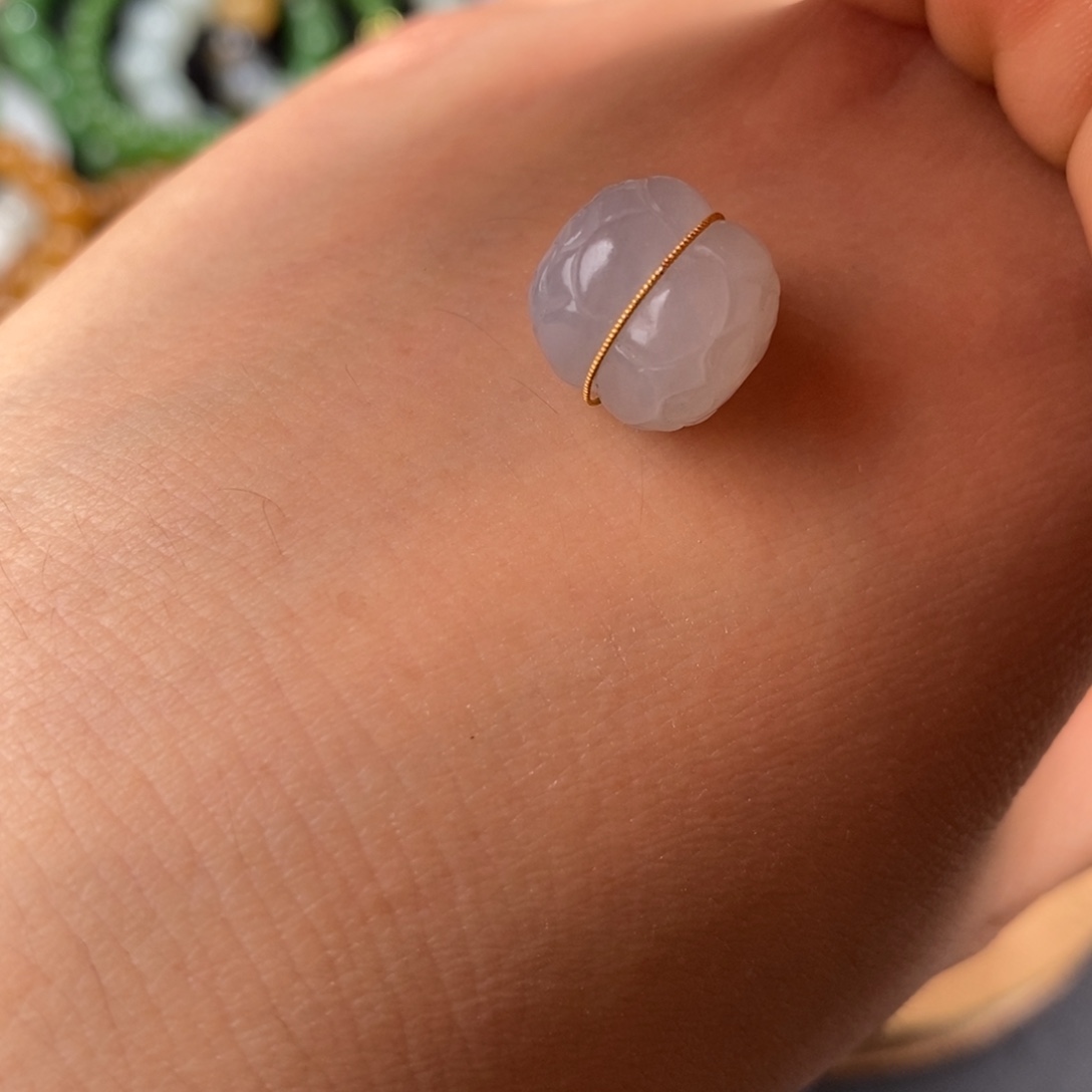 和田玉18K金镶嵌吊坠(不含链)冰紫并蒂莲