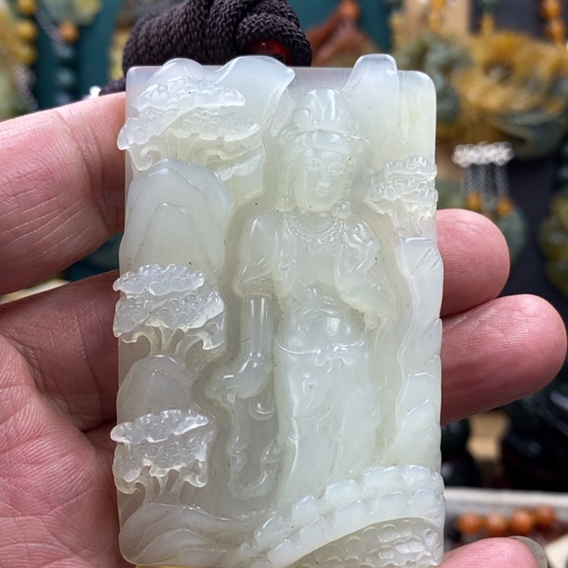 【闪购商品】蛇纹石玉未镶嵌吊坠