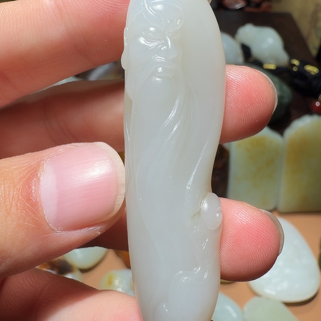 和田玉未镶嵌颈饰