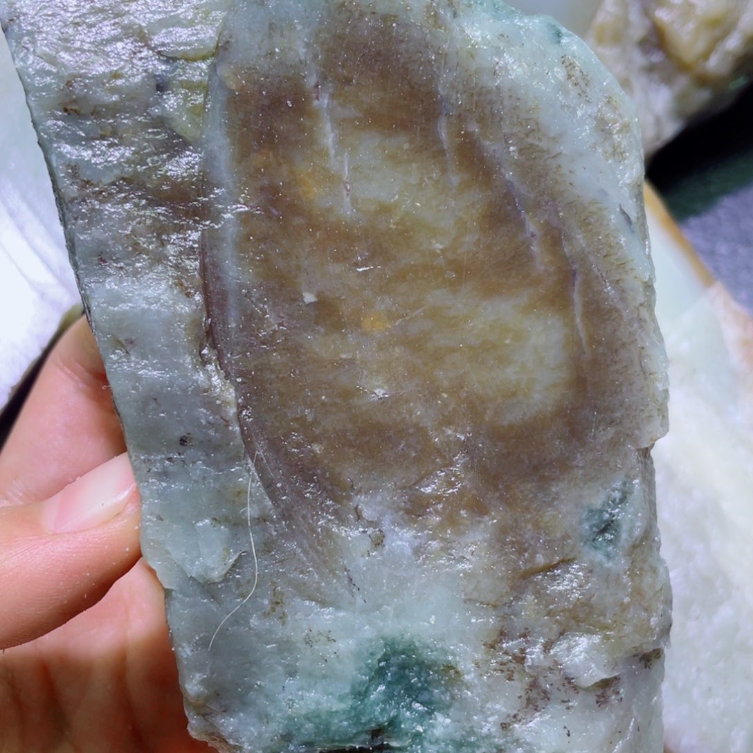 和田玉未镶嵌珠宝半成品