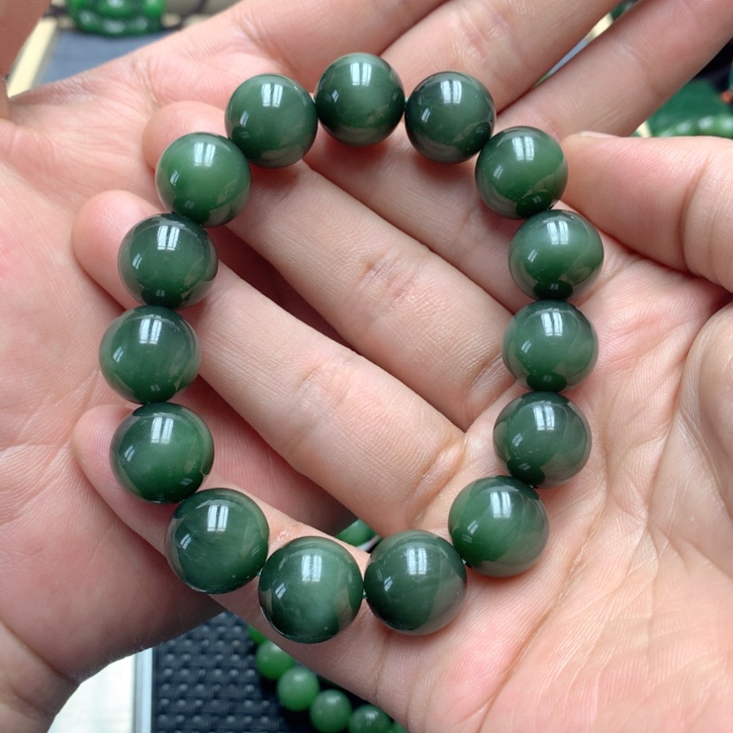 【闪购商品】和田玉（碧玉）手链未镶嵌香****呐