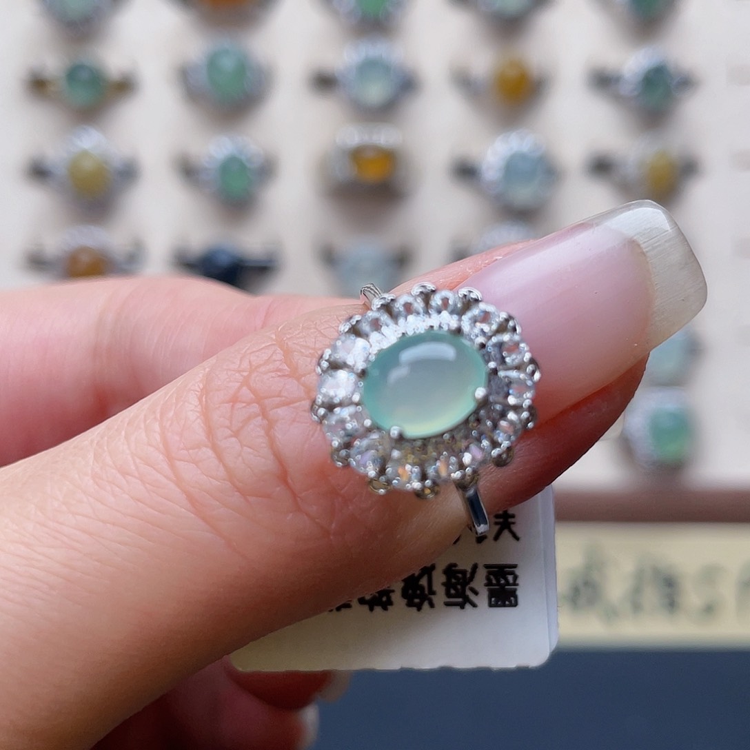 翡翠戒指未镶嵌戒指