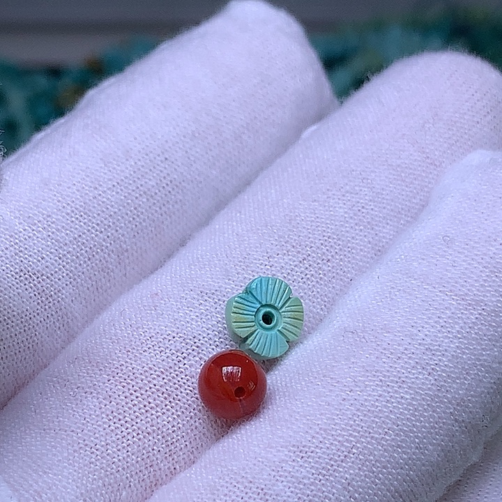 南红玛瑙未镶嵌珠宝奇石