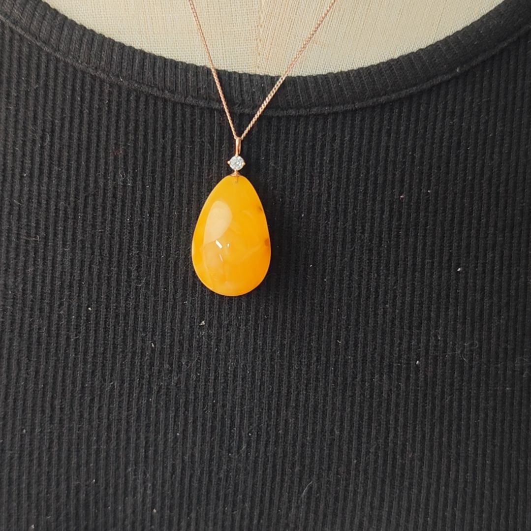 蜜蜡吊坠(赠链)18K金镶嵌