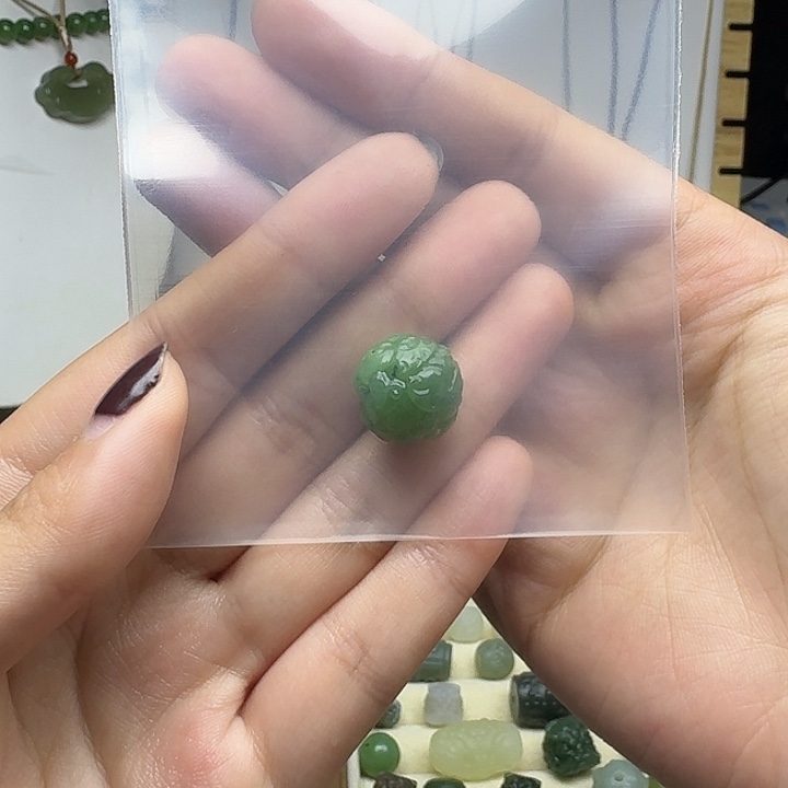 和田玉未镶嵌碧玉貔貅