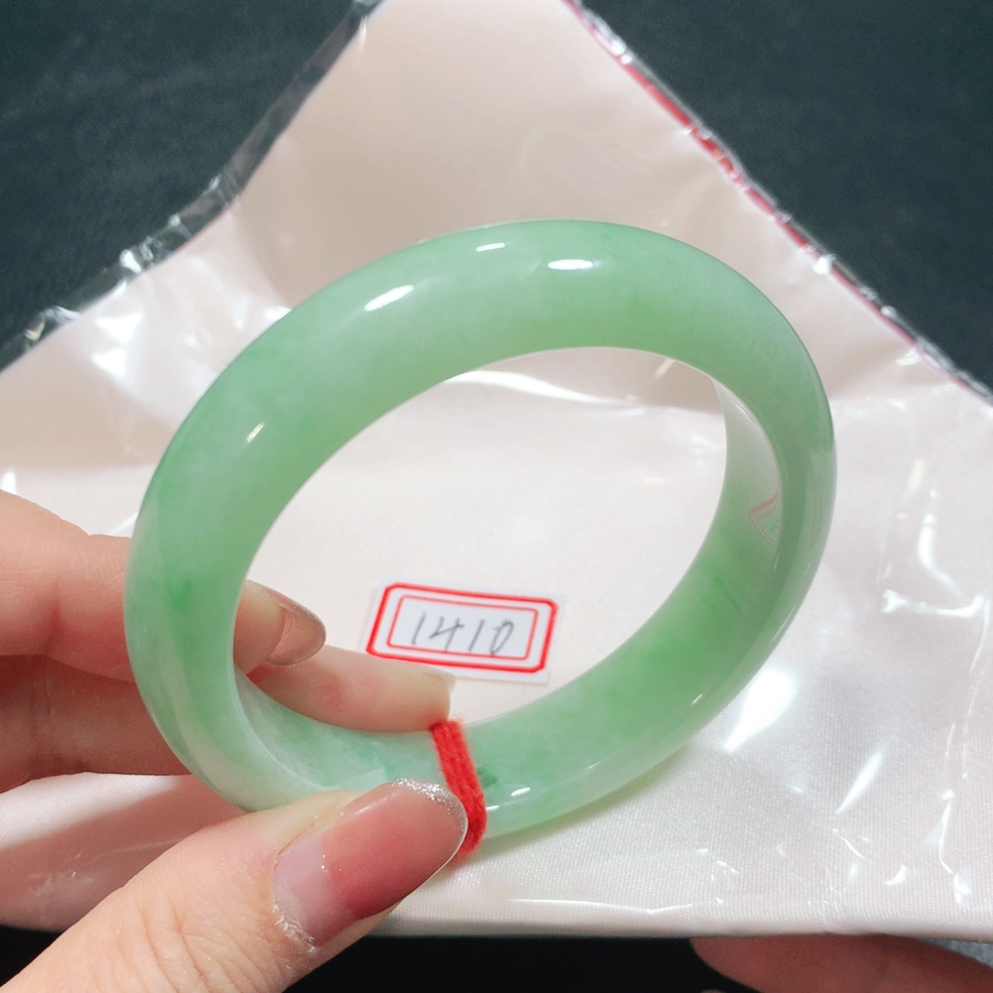 翡翠未镶嵌手镯轮胎03