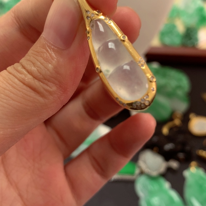 翡翠18K金镶嵌吊坠(不含链)