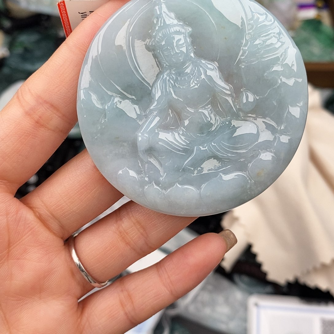 翡翠颈饰未镶嵌一