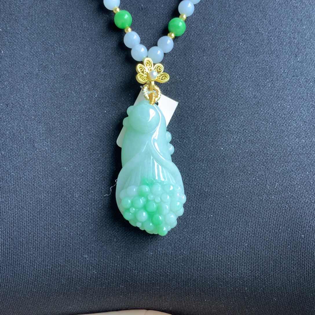 翡翠颈饰未镶嵌翡翠