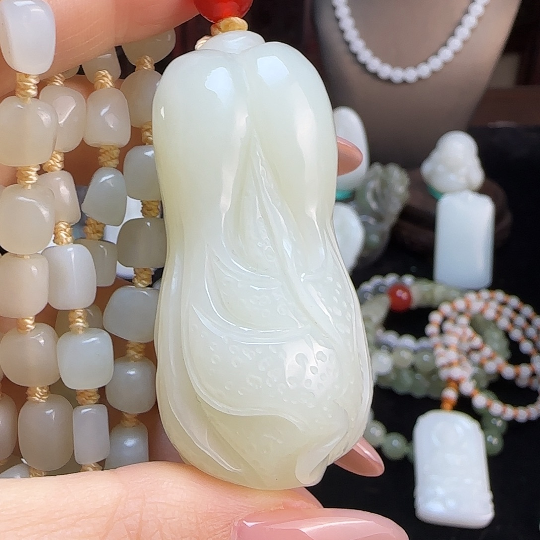 和田玉未镶嵌颈饰定制发货