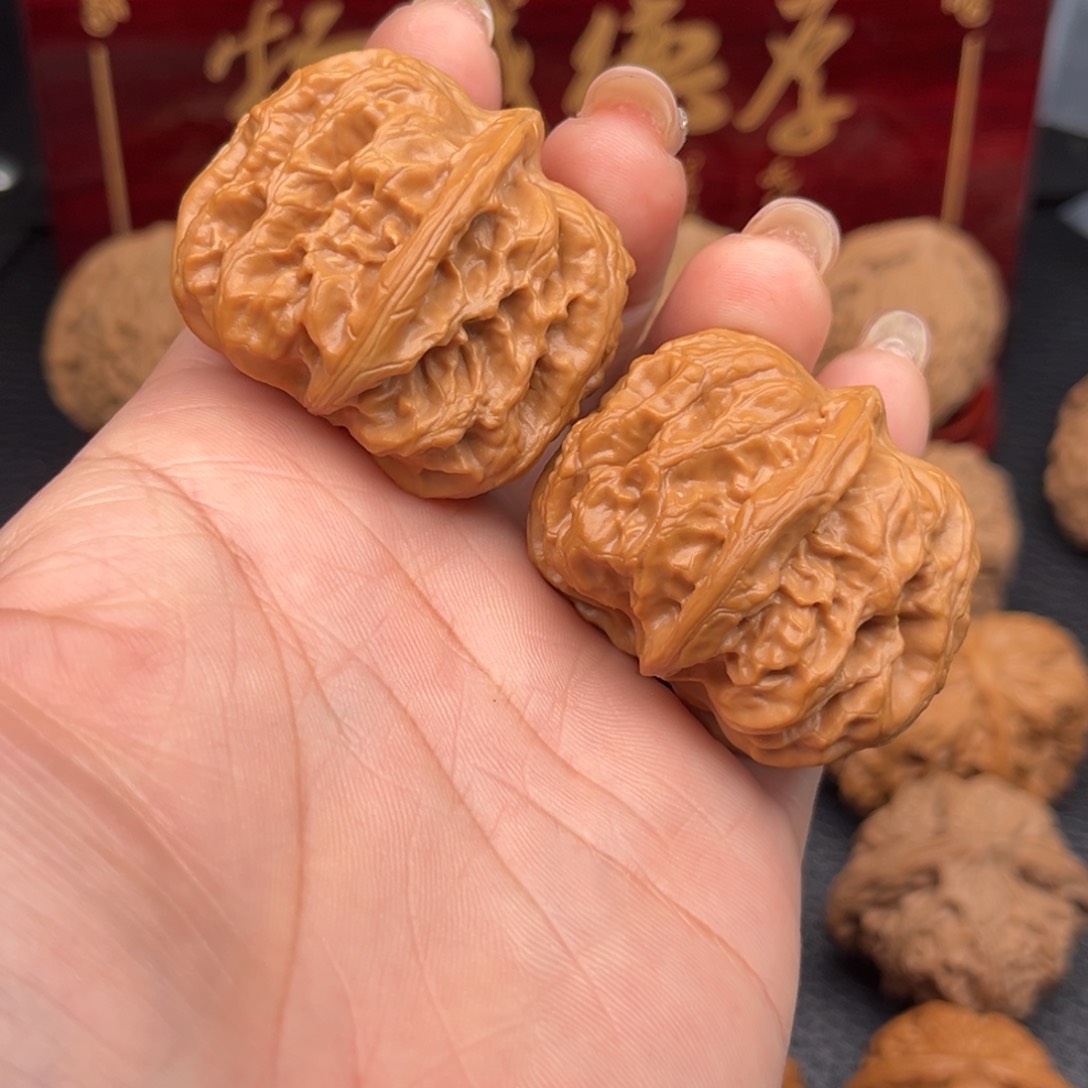文玩核桃吊坠方块