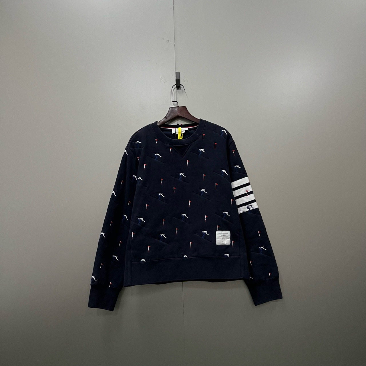 95新 THOMBROWNE （ll） TB 人物旗子刺绣满印卫衣 2码