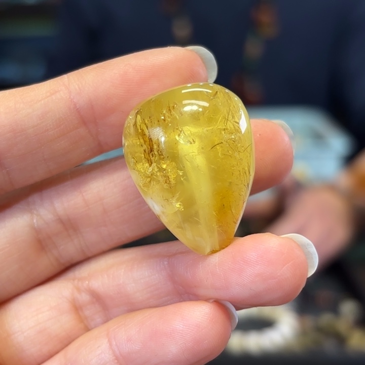 蜜蜡未镶嵌颈饰蜜蜡