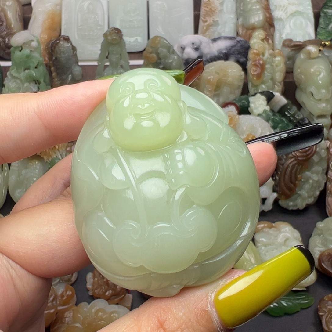 和田玉未镶嵌颈饰