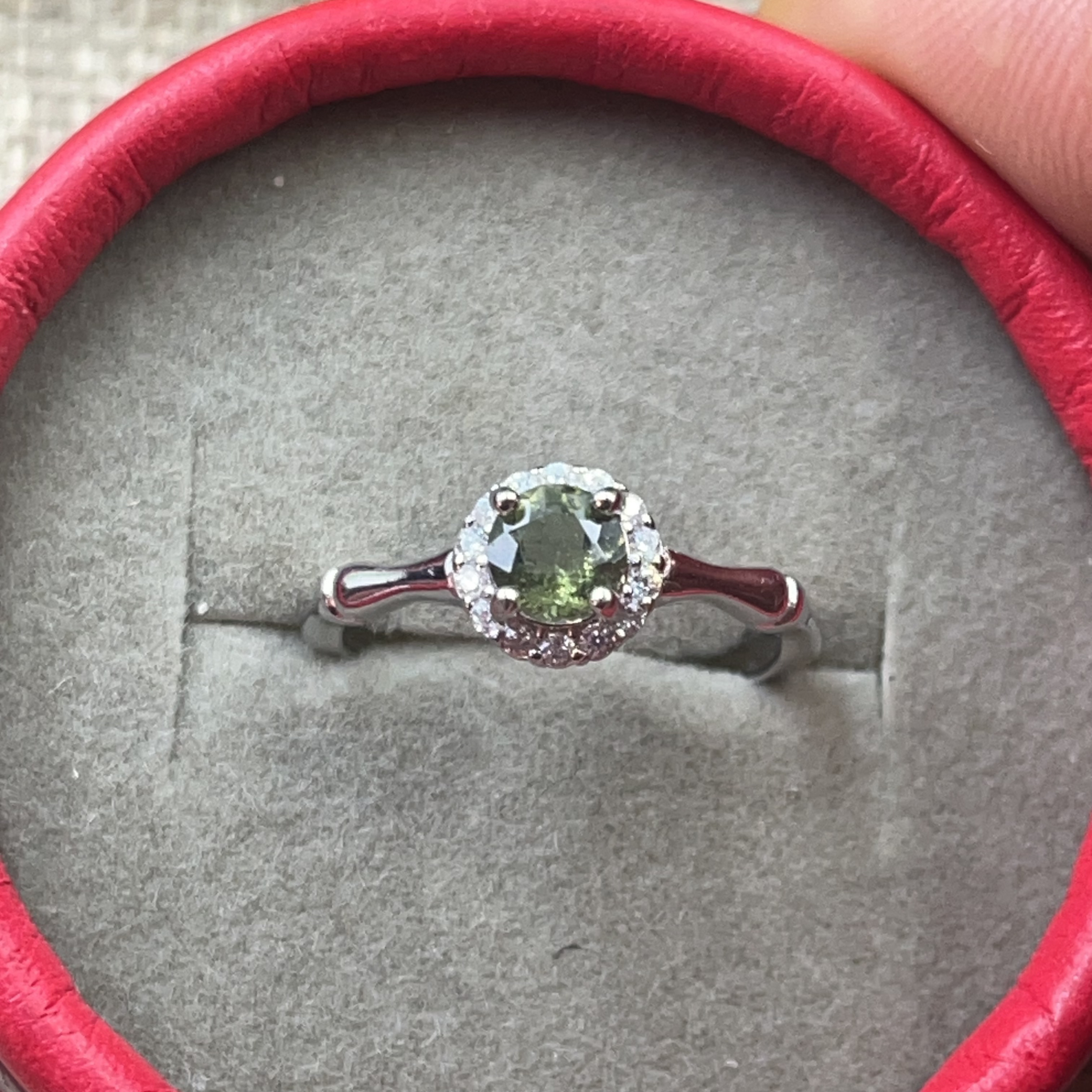 天然捷克玻璃精美圆形切面裸石纯手工饰品