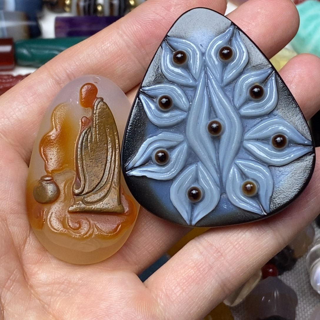 二***力玛瑙/玉髓未镶嵌颈饰