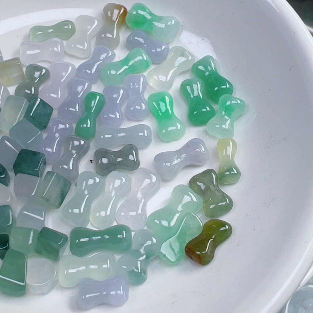 翡翠散珠骨头一根 可挑