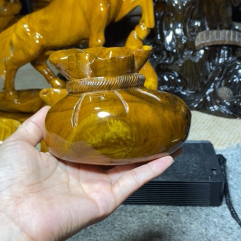 胜***兜金丝楠代代有福的