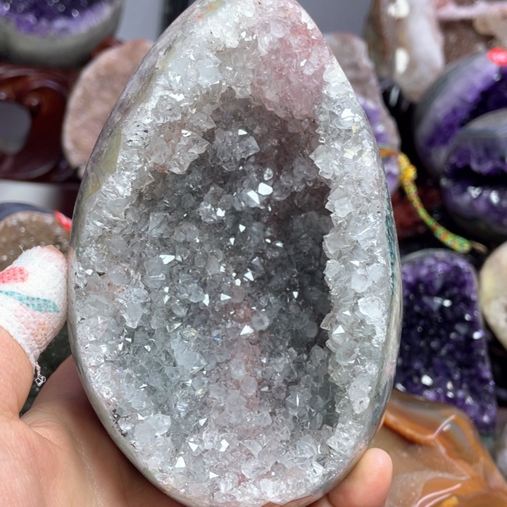 水晶摆件未镶嵌捡漏