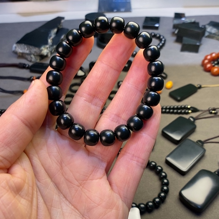 世***棋和田玉未镶嵌手链