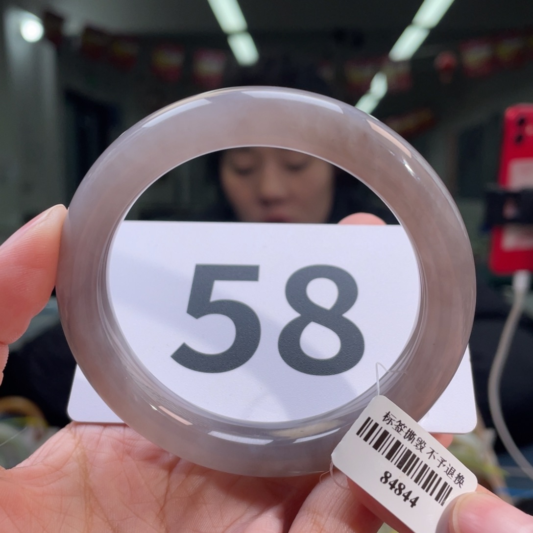 和田玉手镯未镶嵌色纹