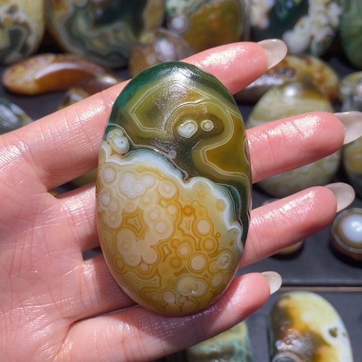 【闪购商品】未镶嵌玛瑙/玉髓珠宝奇石r