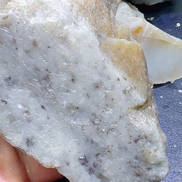 和田玉未镶嵌珠宝半成品