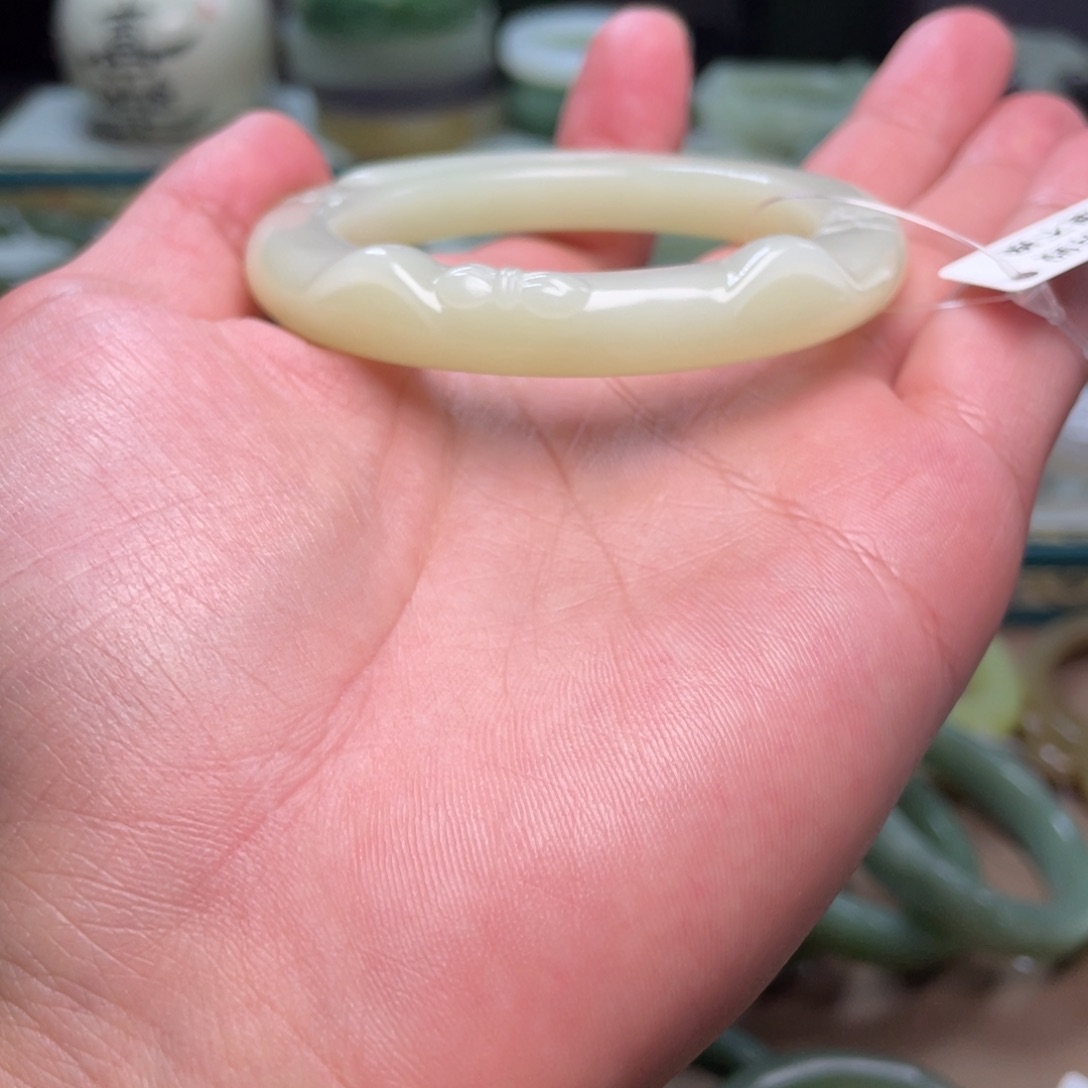 和田玉未镶嵌手镯55.0 