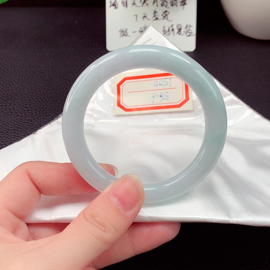 翡翠未镶嵌手镯翡翠
