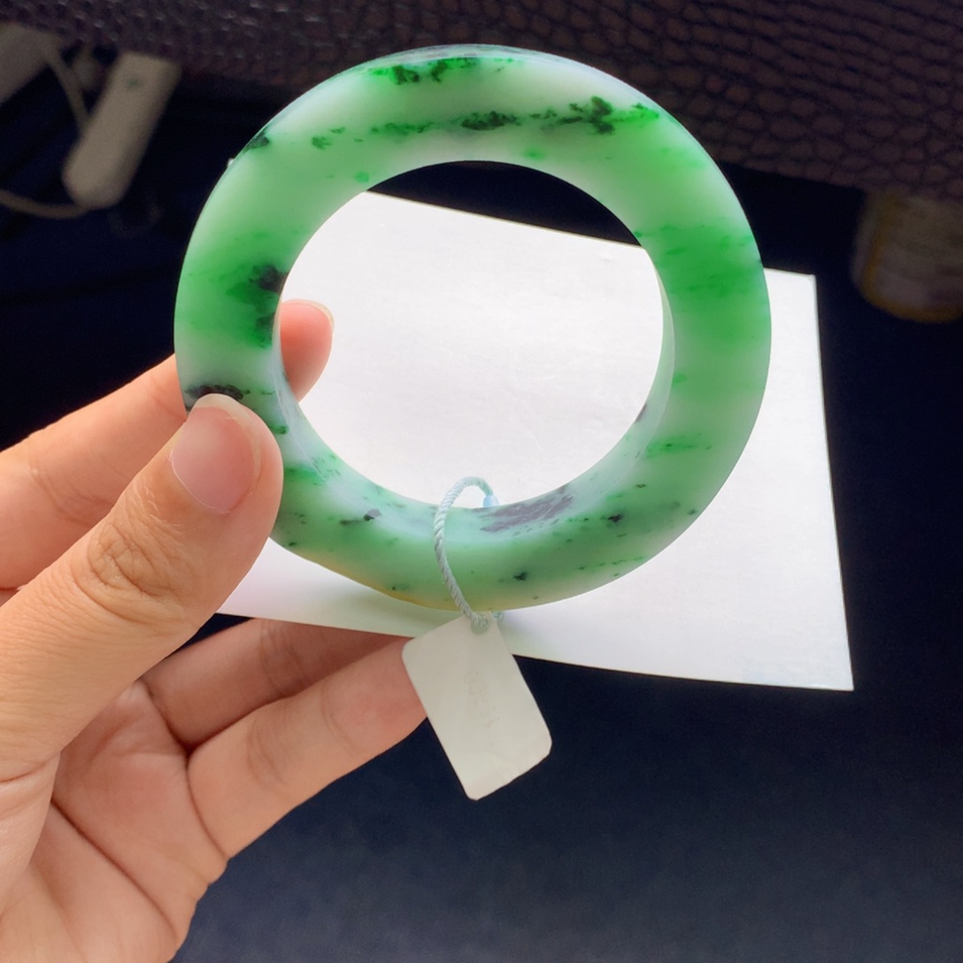 未镶嵌手镯定制翡翠