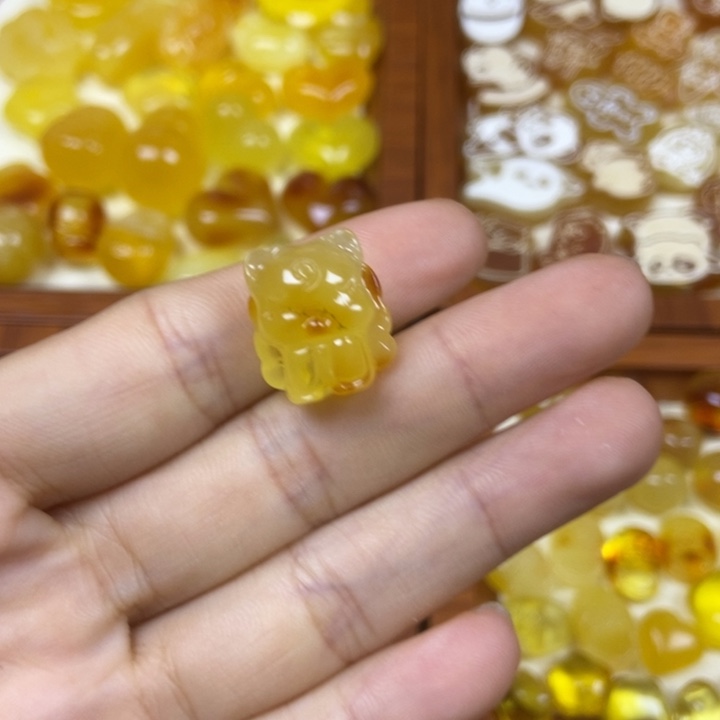 橄榄核吊坠九尾狐126