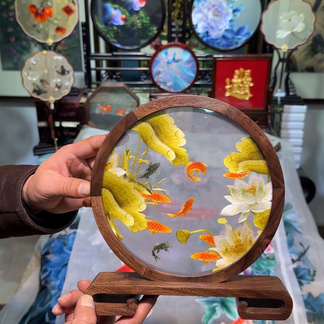 刺绣刺绣工艺精湛