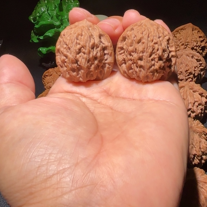 文玩核桃吊坠文玩核桃吊坠野核33