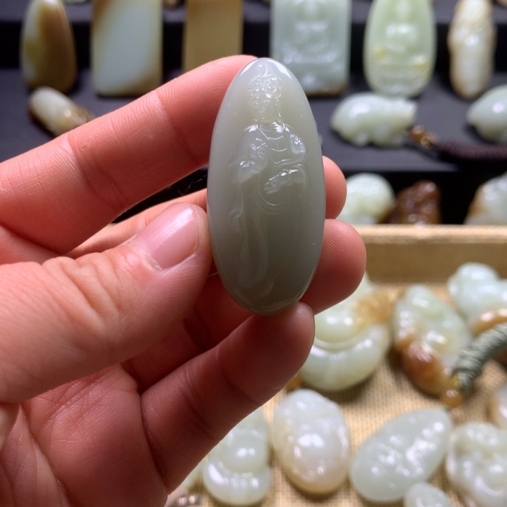 和田玉（糖玉）颈饰未镶嵌