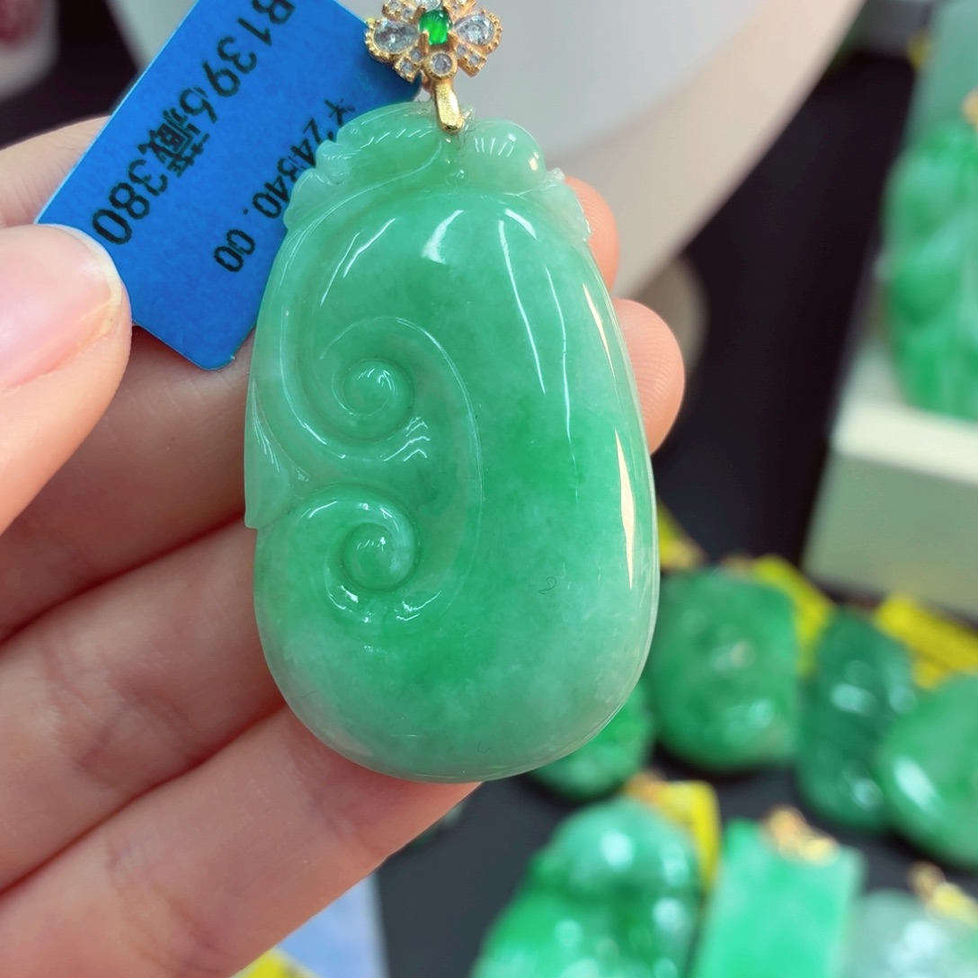 翡翠18K金镶嵌吊坠(不含链)