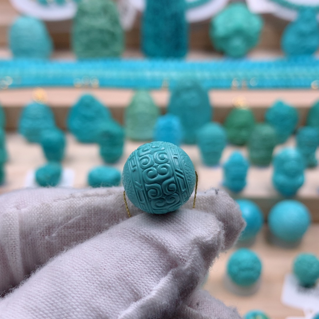 绿松石配饰未镶嵌