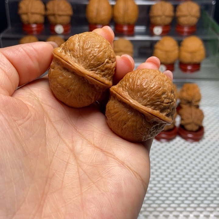 文玩核桃把件12小红蛇