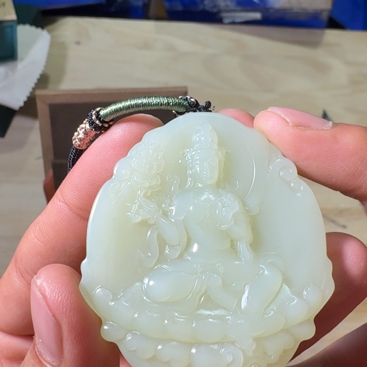 未镶嵌和田玉（糖玉）挂件