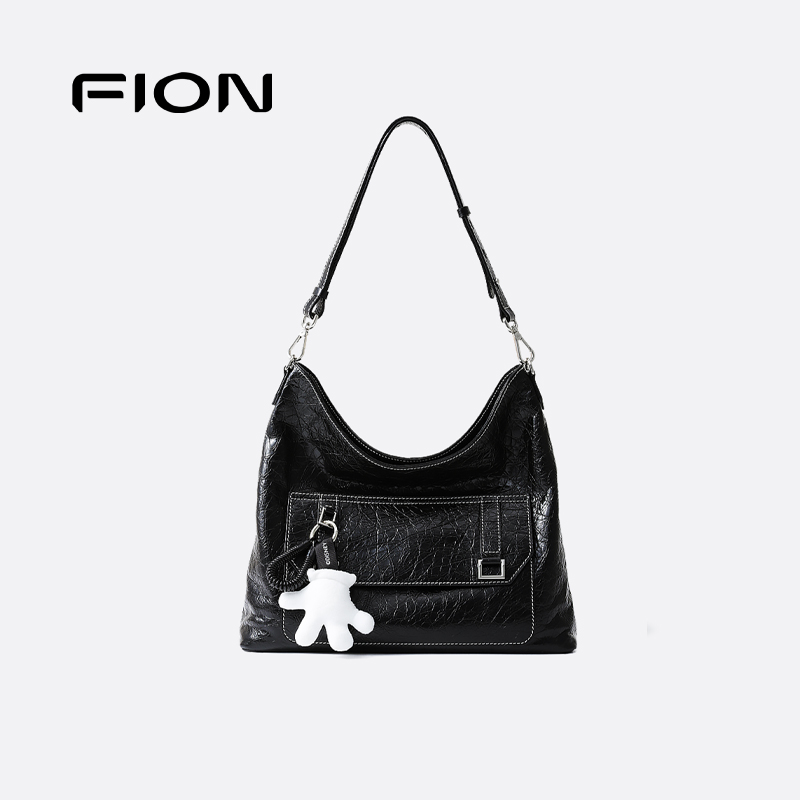 Fion/菲安妮经典休闲百搭迪士尼联名米奇软托特单肩包FAAFRLV035